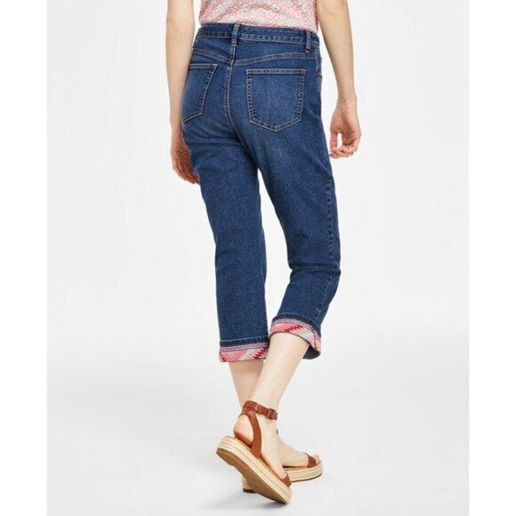 Style & Co. Women's Pink Detail Embroidered Curvy Capri Jeans NWT - Picture 2 of 10